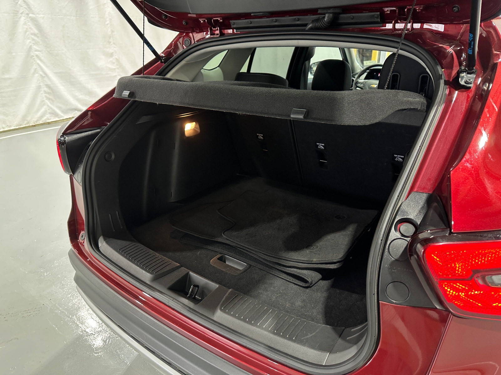 Thumbnail: 2025 Chevrolet Trax - 7