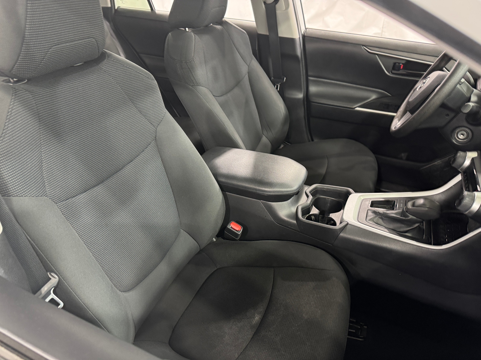 Thumbnail: 2020 Toyota RAV4 - 2