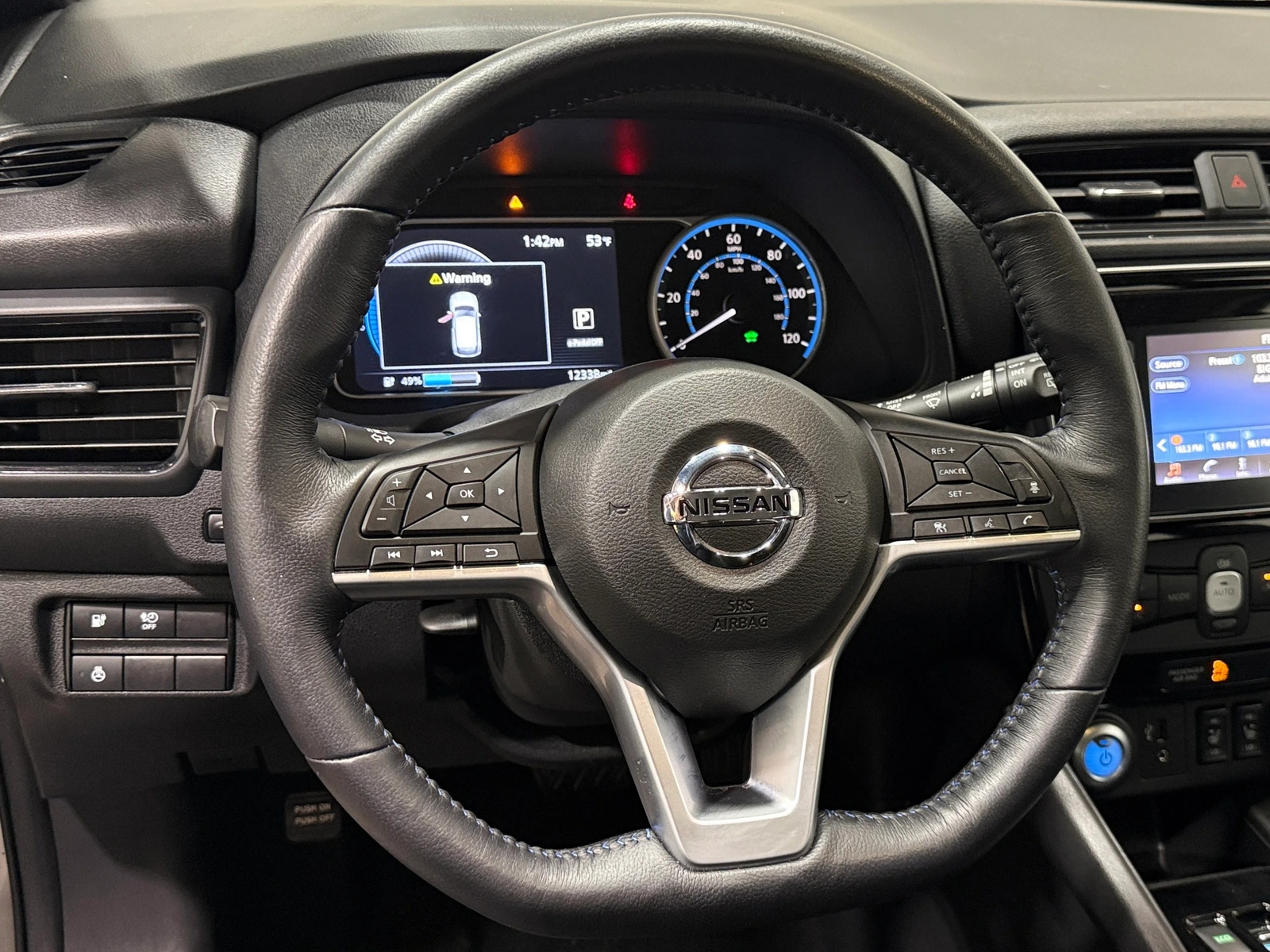 Thumbnail: 2018 Nissan Leaf - 5