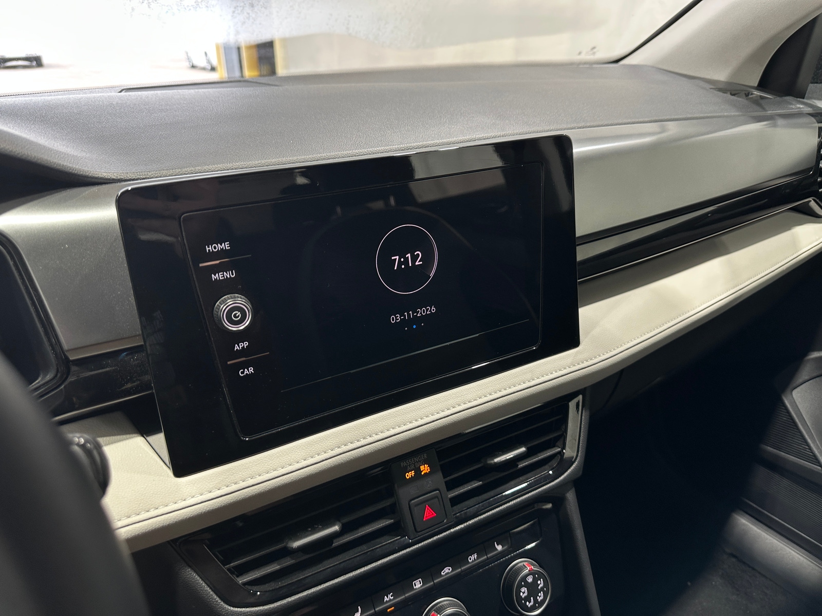 Thumbnail: 2025 Volkswagen Taos - 4