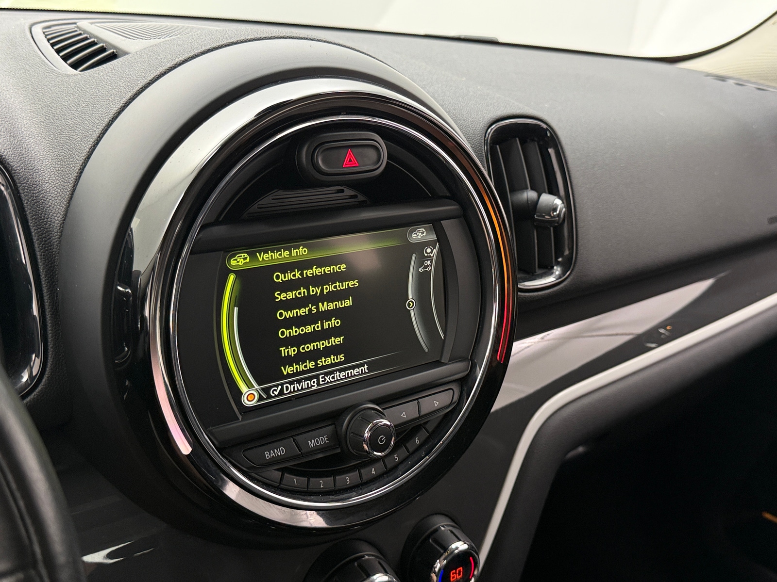 Thumbnail: 2017 MINI Cooper Countryman - 3