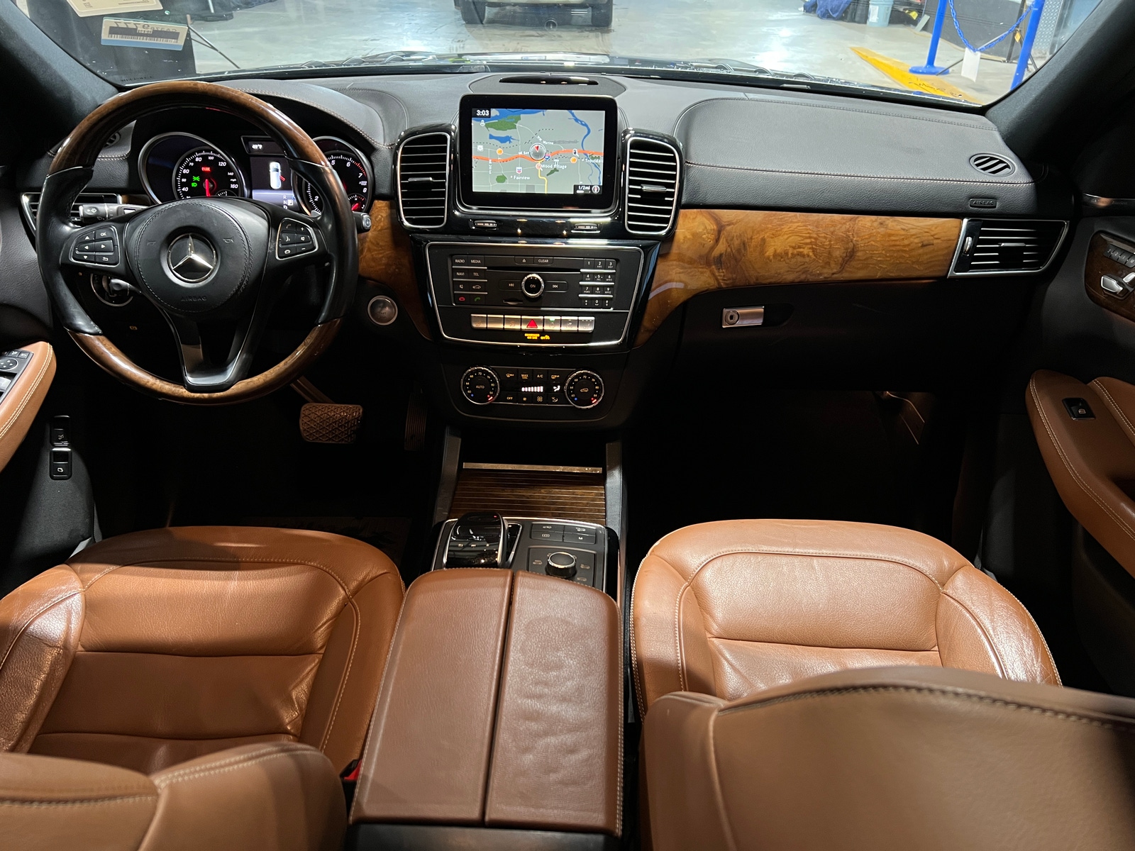 Thumbnail: 2017 Mercedes-Benz GLS - 2