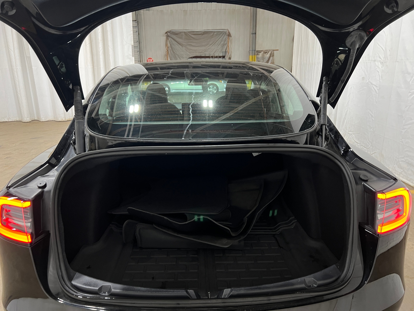 Thumbnail: 2023 Tesla Model 3 - 6