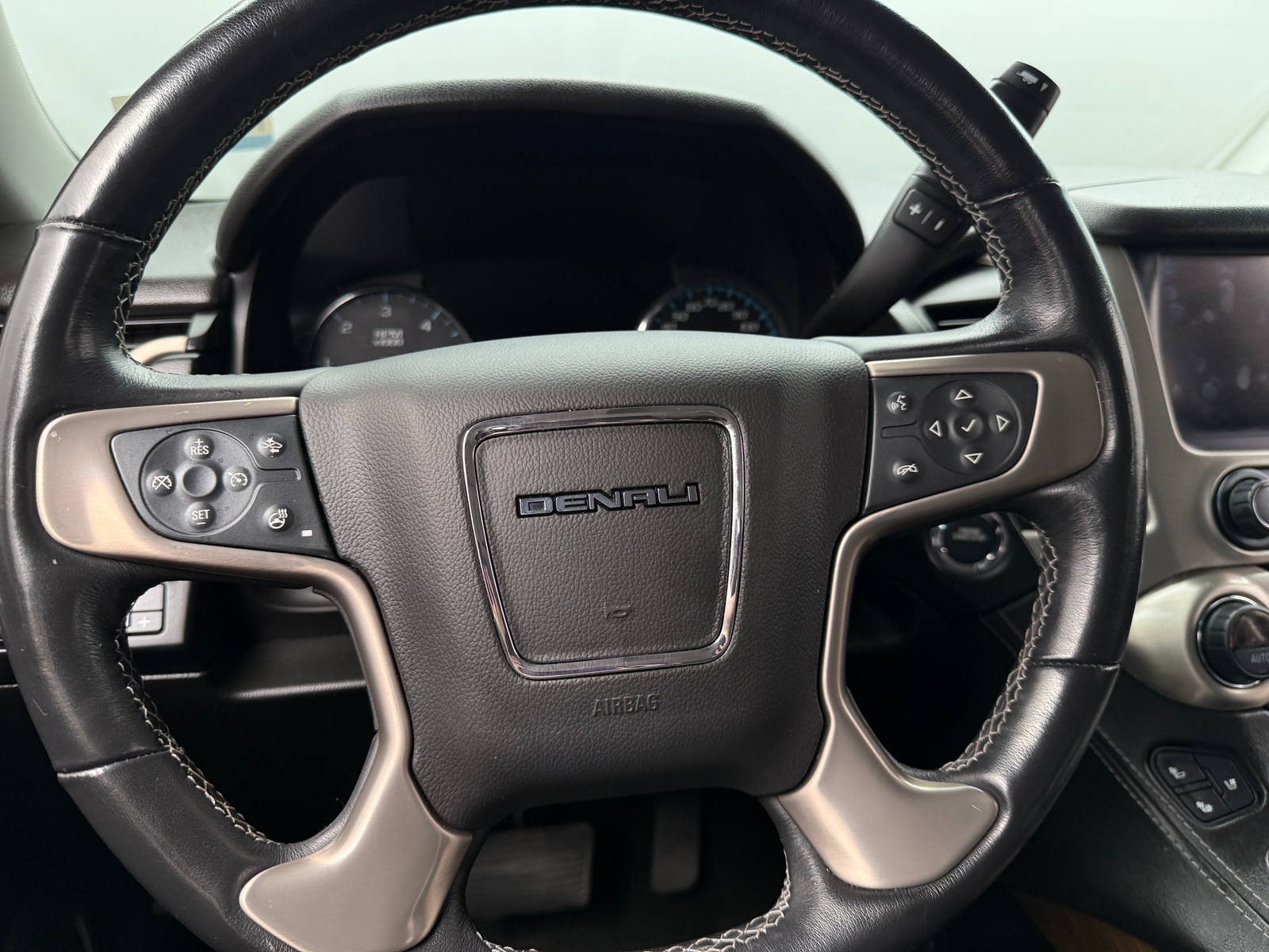 Thumbnail: 2018 GMC Yukon - 4