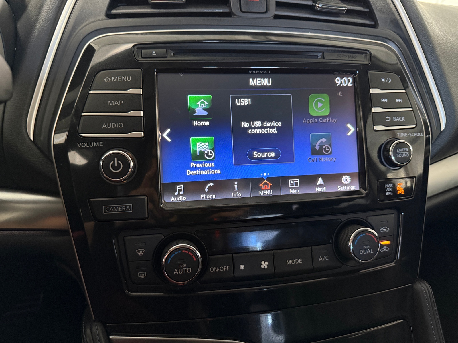 Thumbnail: 2017 Nissan Maxima - 3