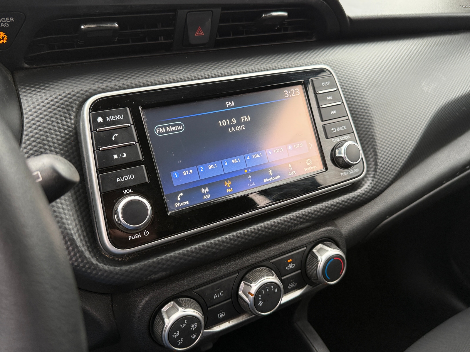 Thumbnail: 2023 Nissan Kicks - 4