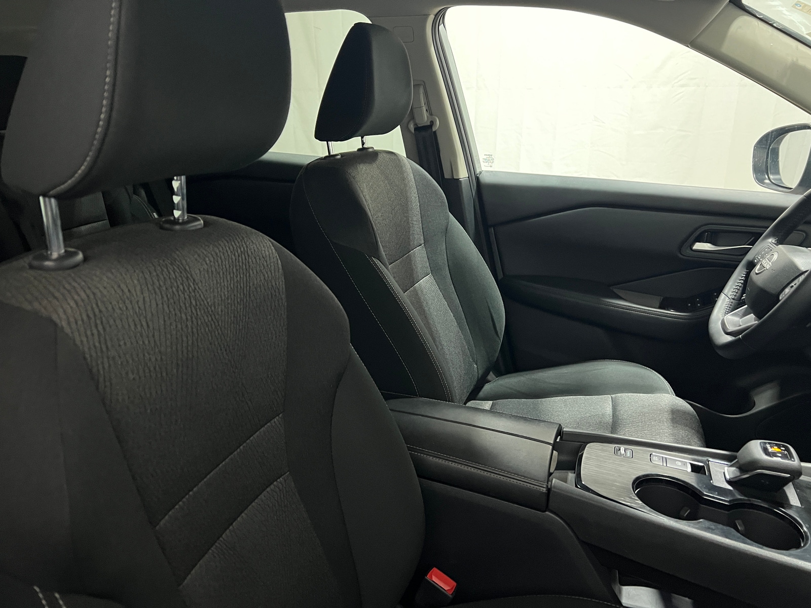 Thumbnail: 2025 Nissan Rogue - 2