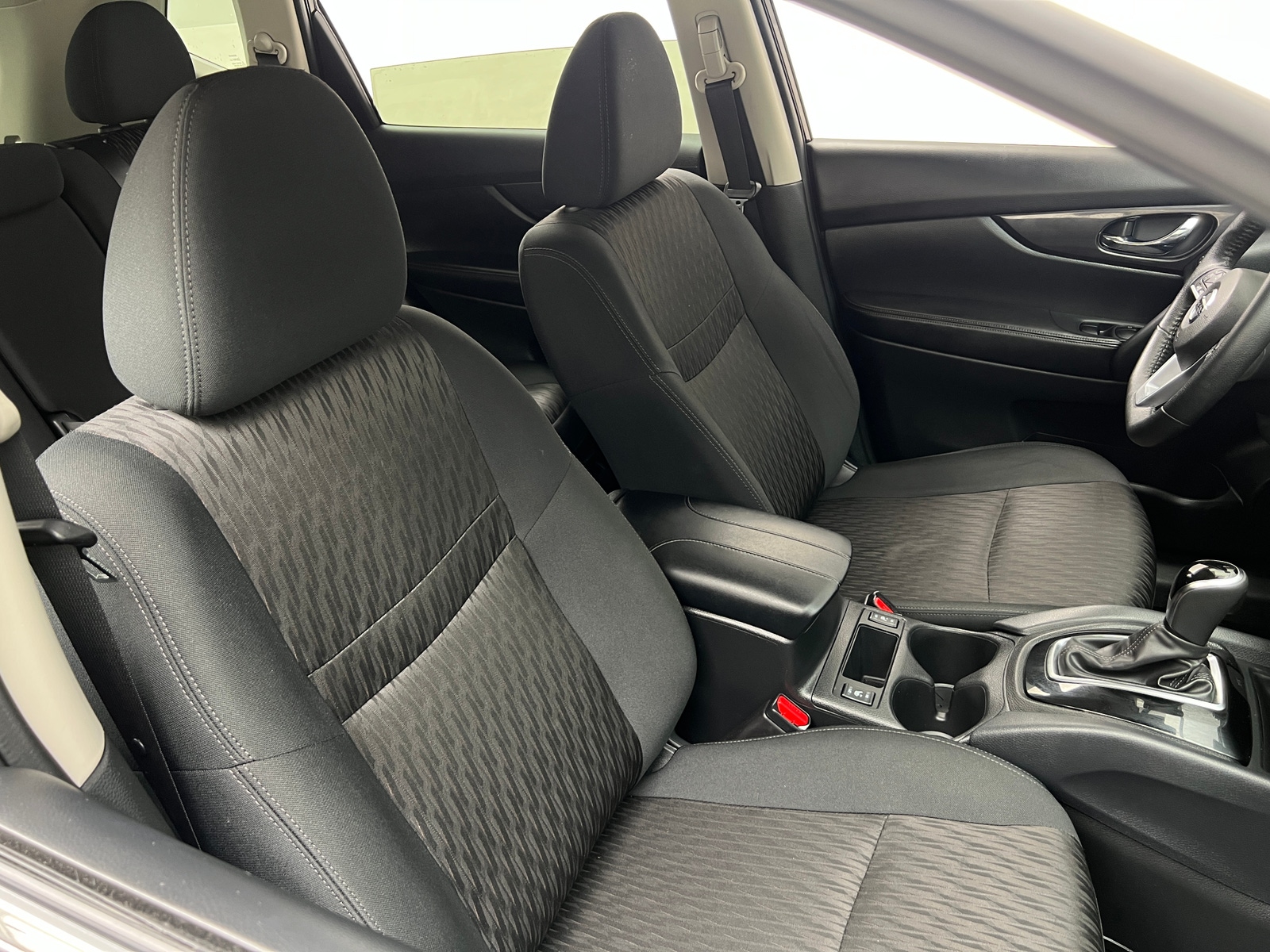 Thumbnail: 2020 Nissan Rogue - 2