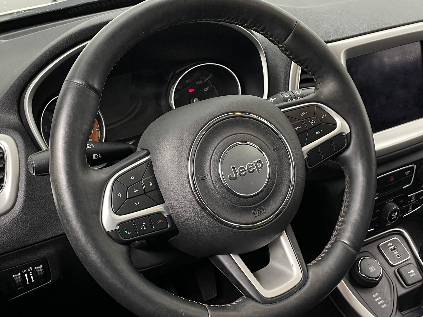 Thumbnail: 2017 Jeep Compass - 5