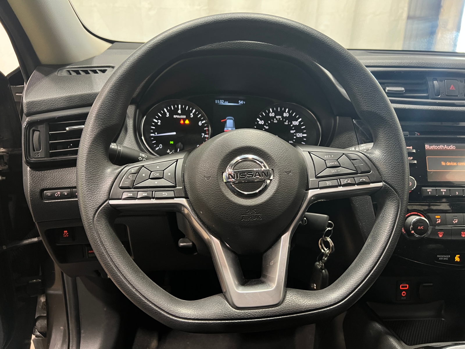 Thumbnail: 2017 Nissan Rogue - 5