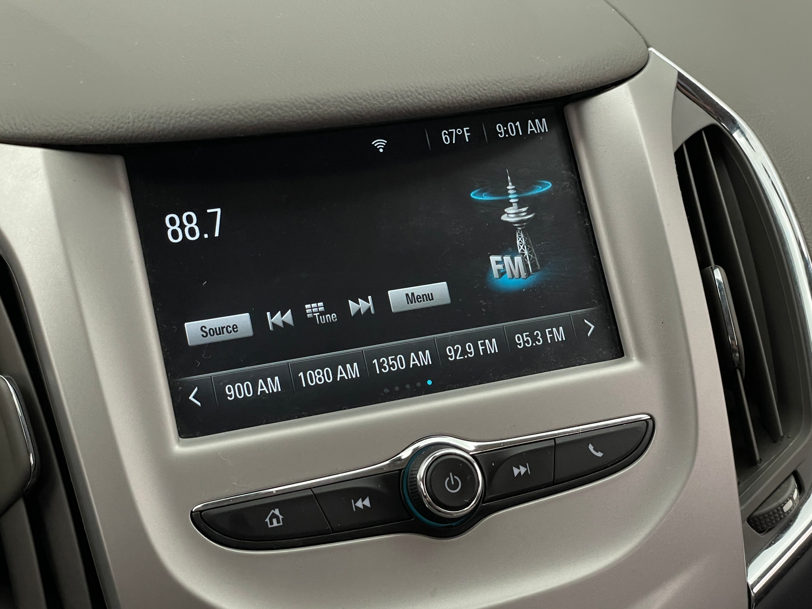 Thumbnail: 2018 Chevrolet Cruze - 4