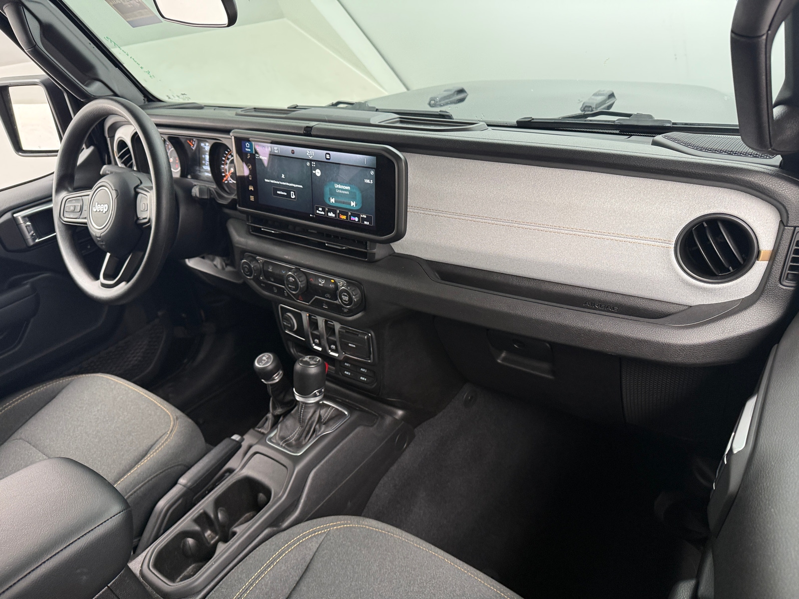 Thumbnail: 2025 Jeep Wrangler - 3