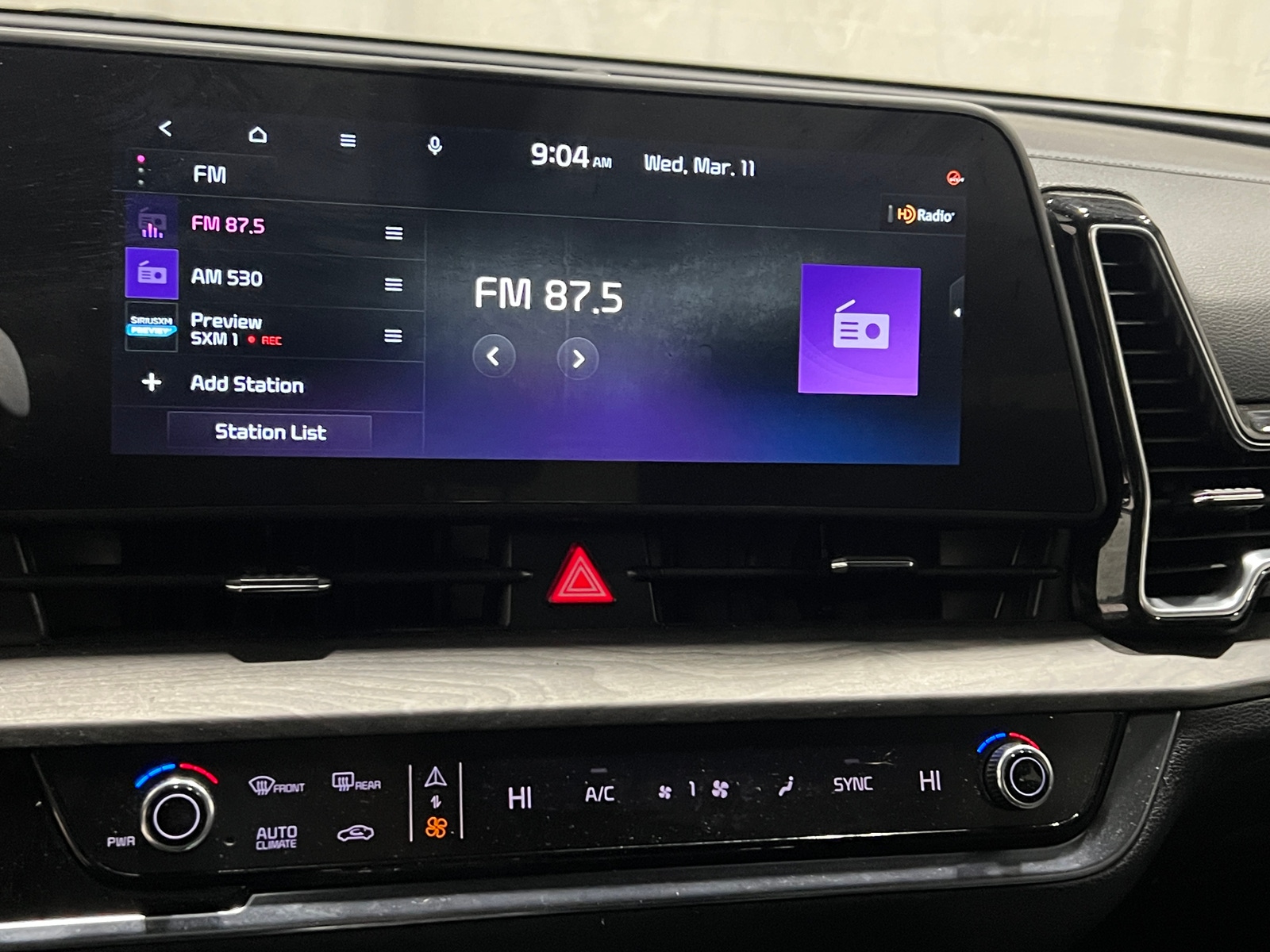 Thumbnail: 2023 Kia Sportage - 3