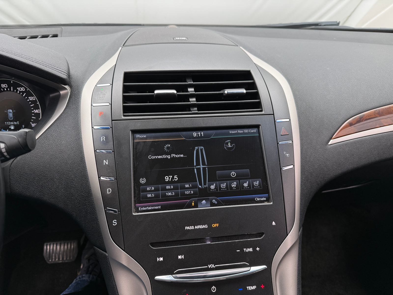 Thumbnail: 2016 Lincoln MKZ - 3