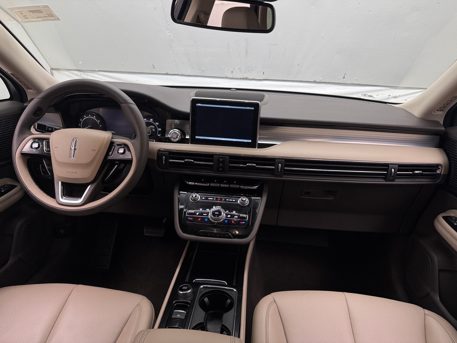 Thumbnail: 2022 Lincoln Corsair - 2