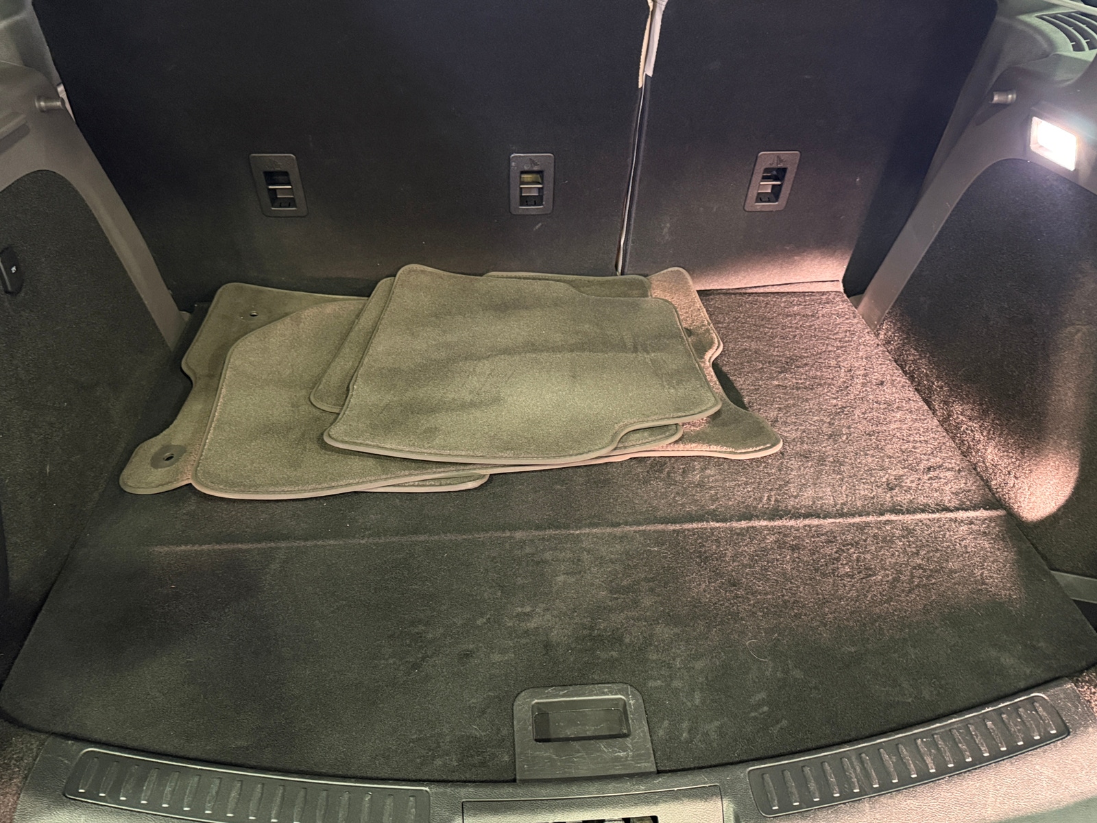 Thumbnail: 2022 Lincoln Corsair - 6