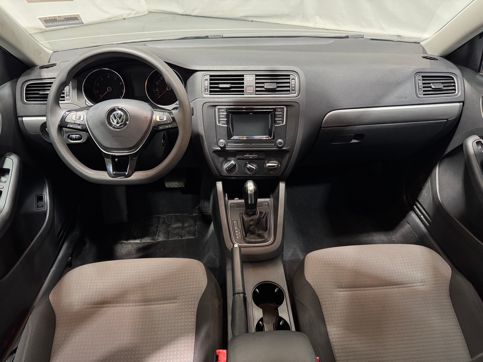 Thumbnail: 2017 Volkswagen Jetta - 3