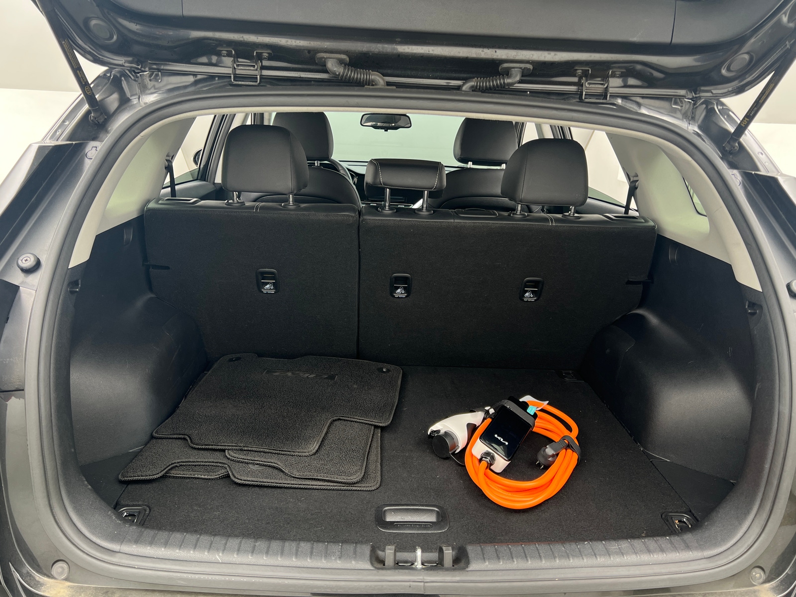 Thumbnail: 2022 Kia Niro - 7