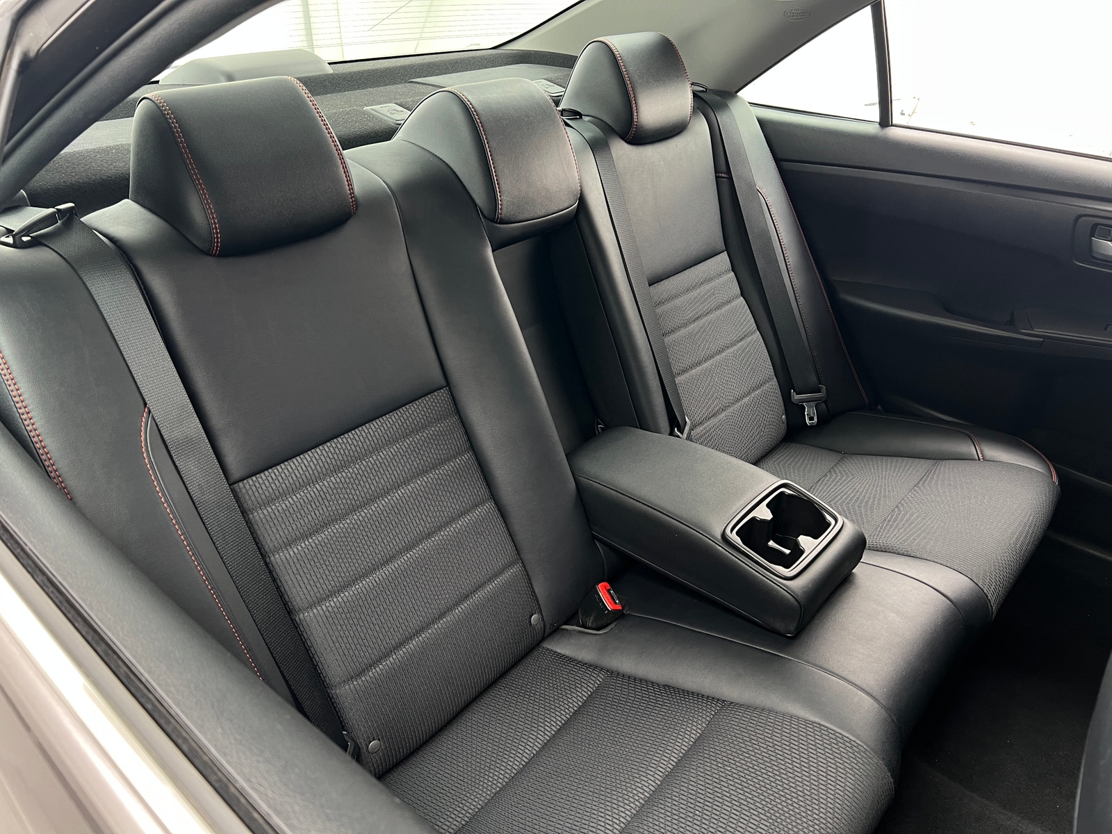 Thumbnail: 2016 Toyota Camry - 6