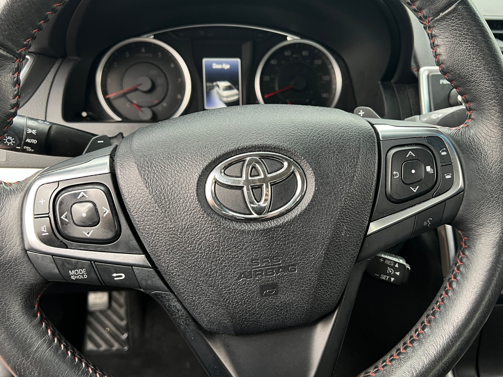 Thumbnail: 2016 Toyota Camry - 5