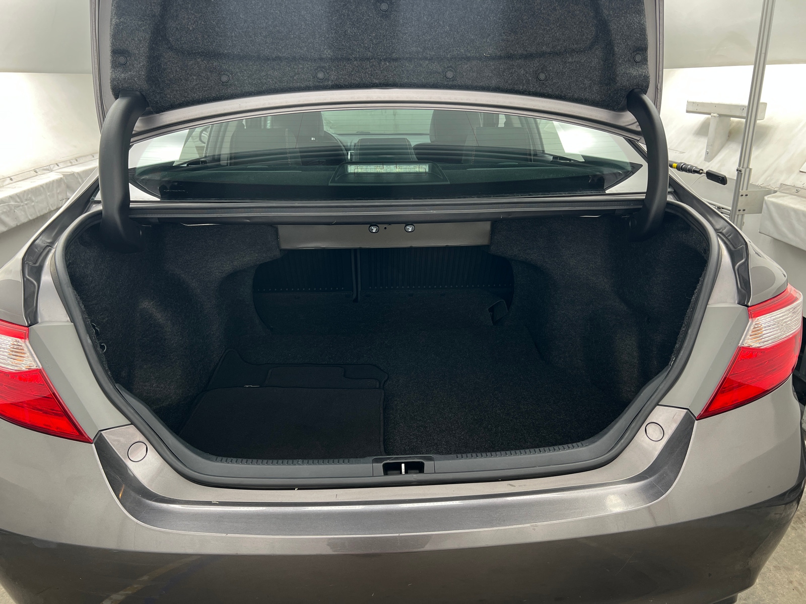 Thumbnail: 2016 Toyota Camry - 7