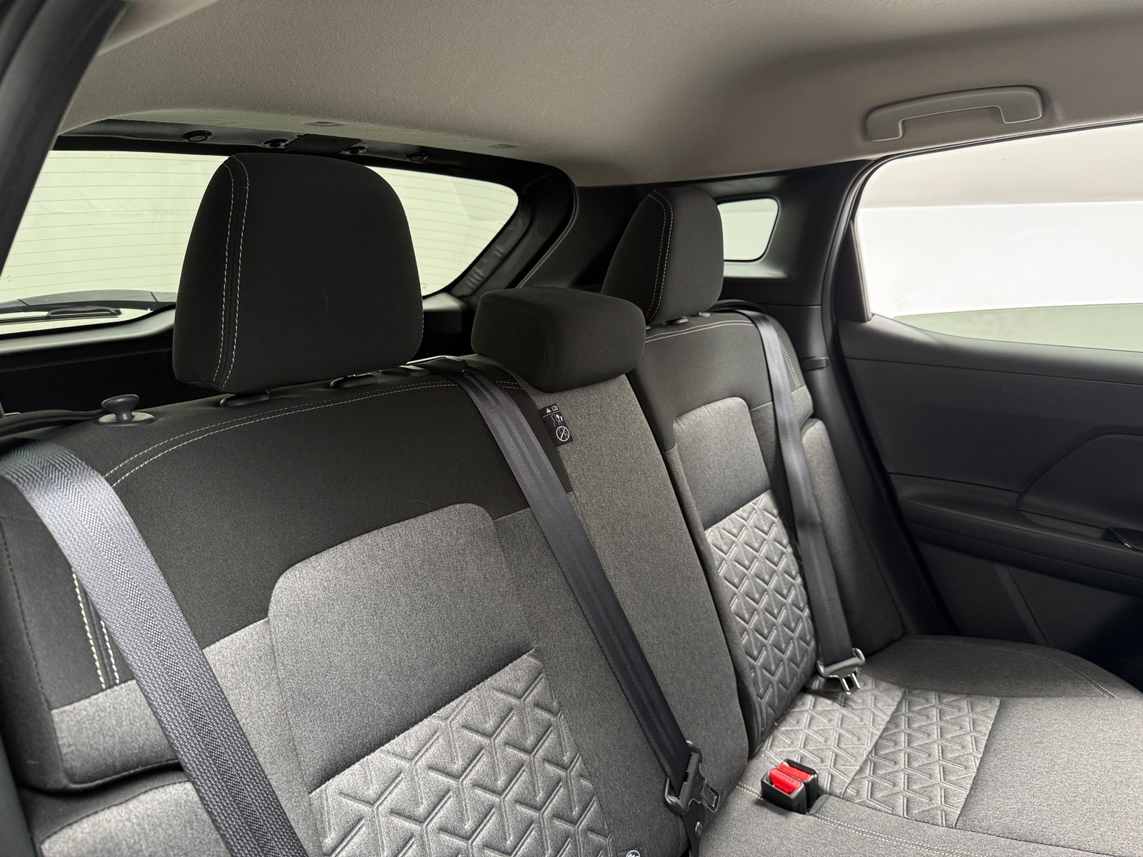 Thumbnail: 2025 Nissan Kicks - 6