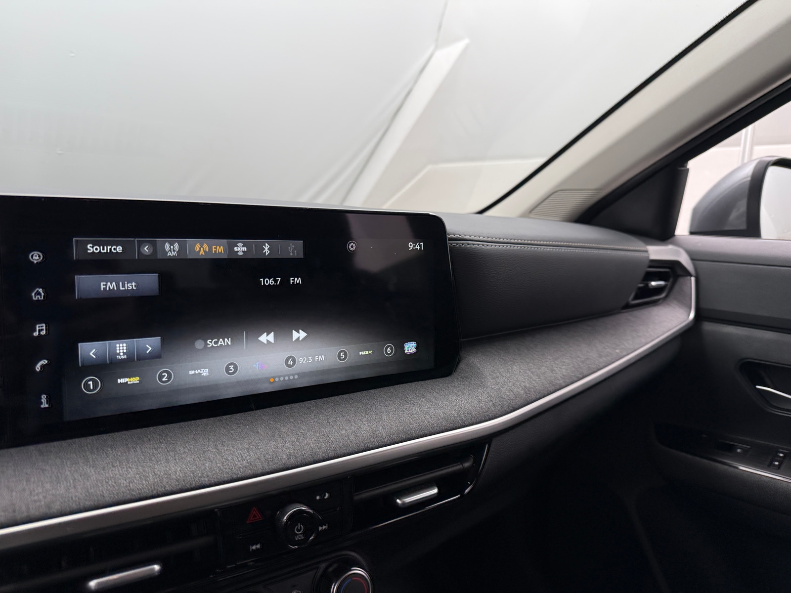 Thumbnail: 2025 Nissan Kicks - 4