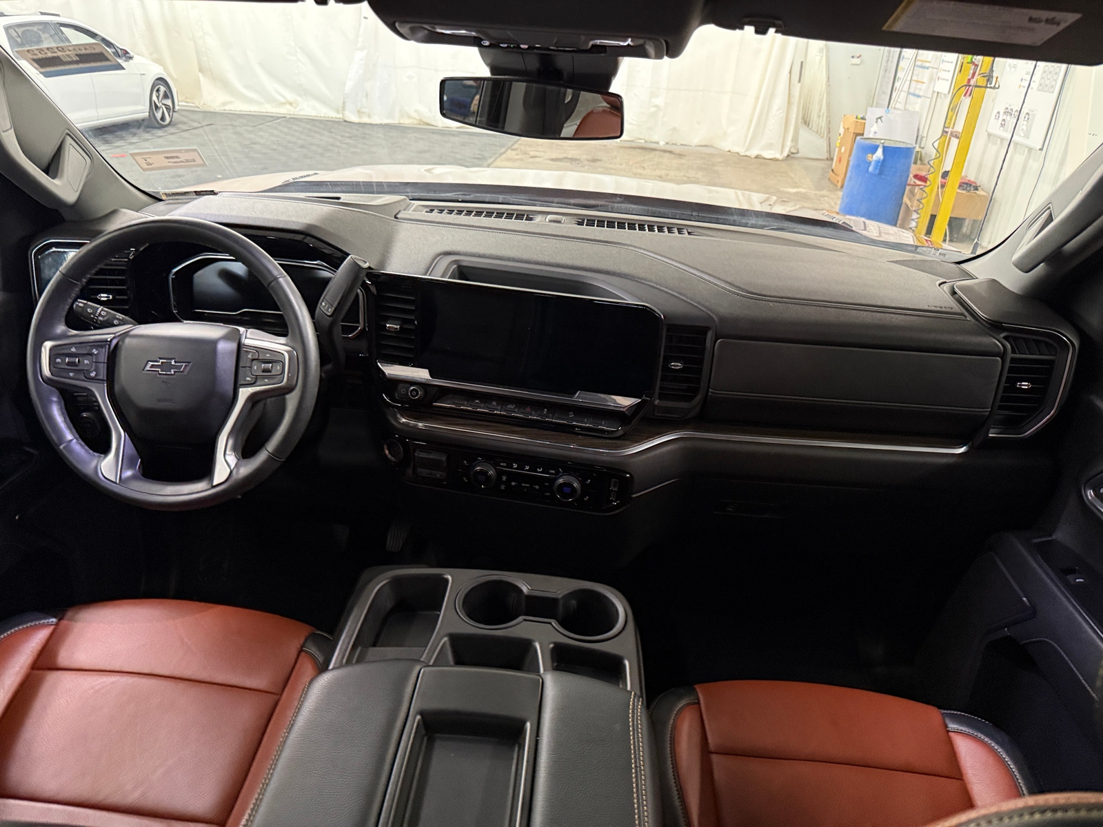 Thumbnail: 2023 Chevrolet Silverado 1500 - 3