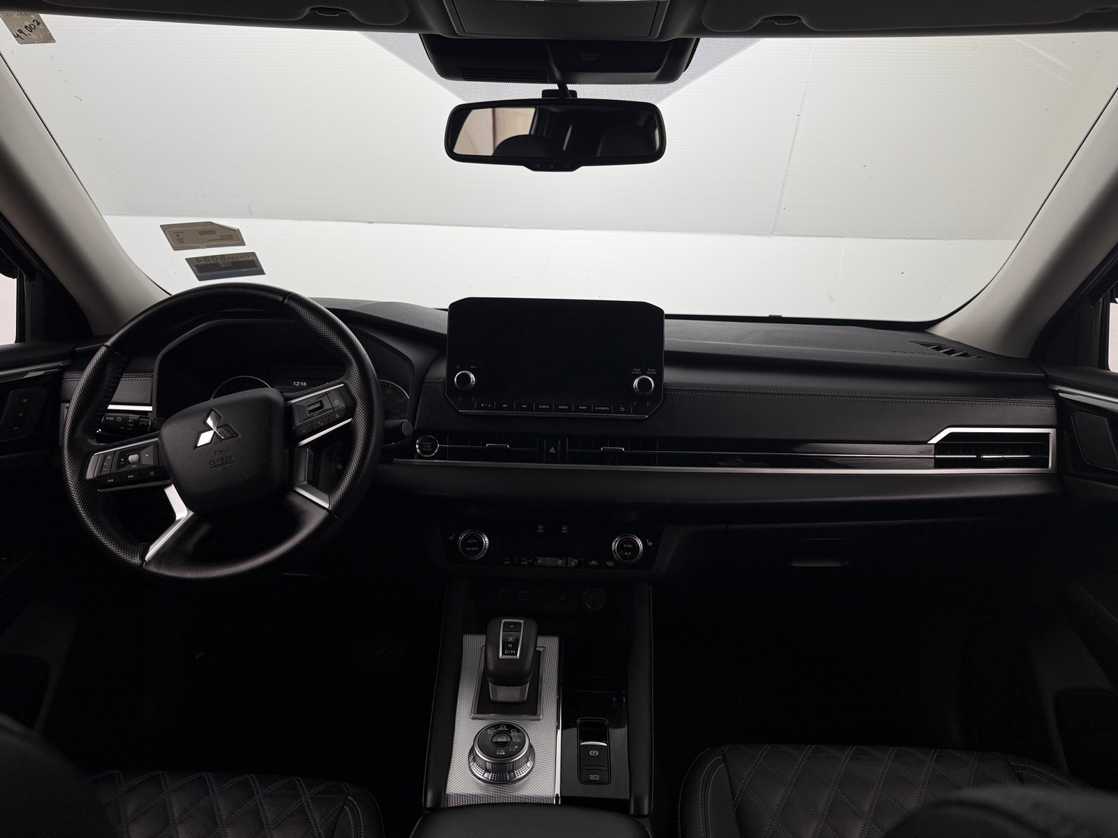 Thumbnail: 2022 Mitsubishi Outlander - 2