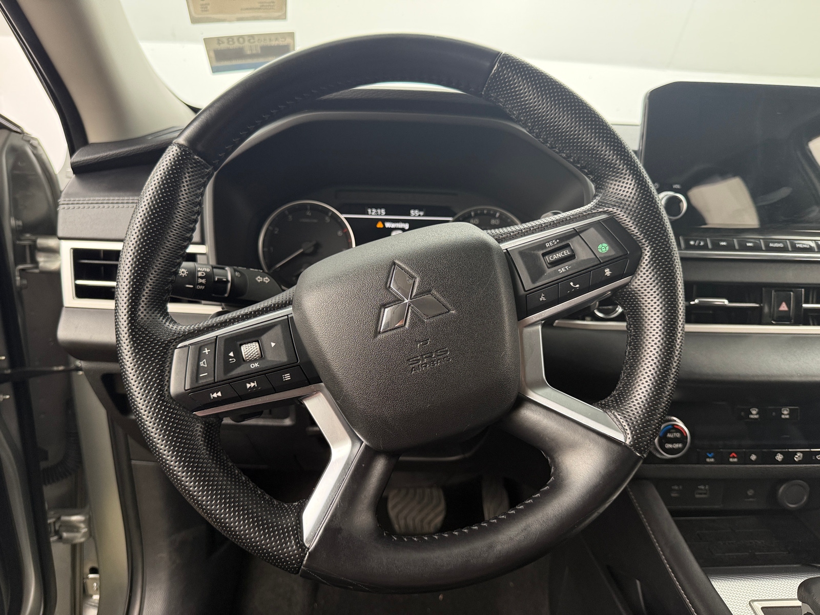 Thumbnail: 2022 Mitsubishi Outlander - 4