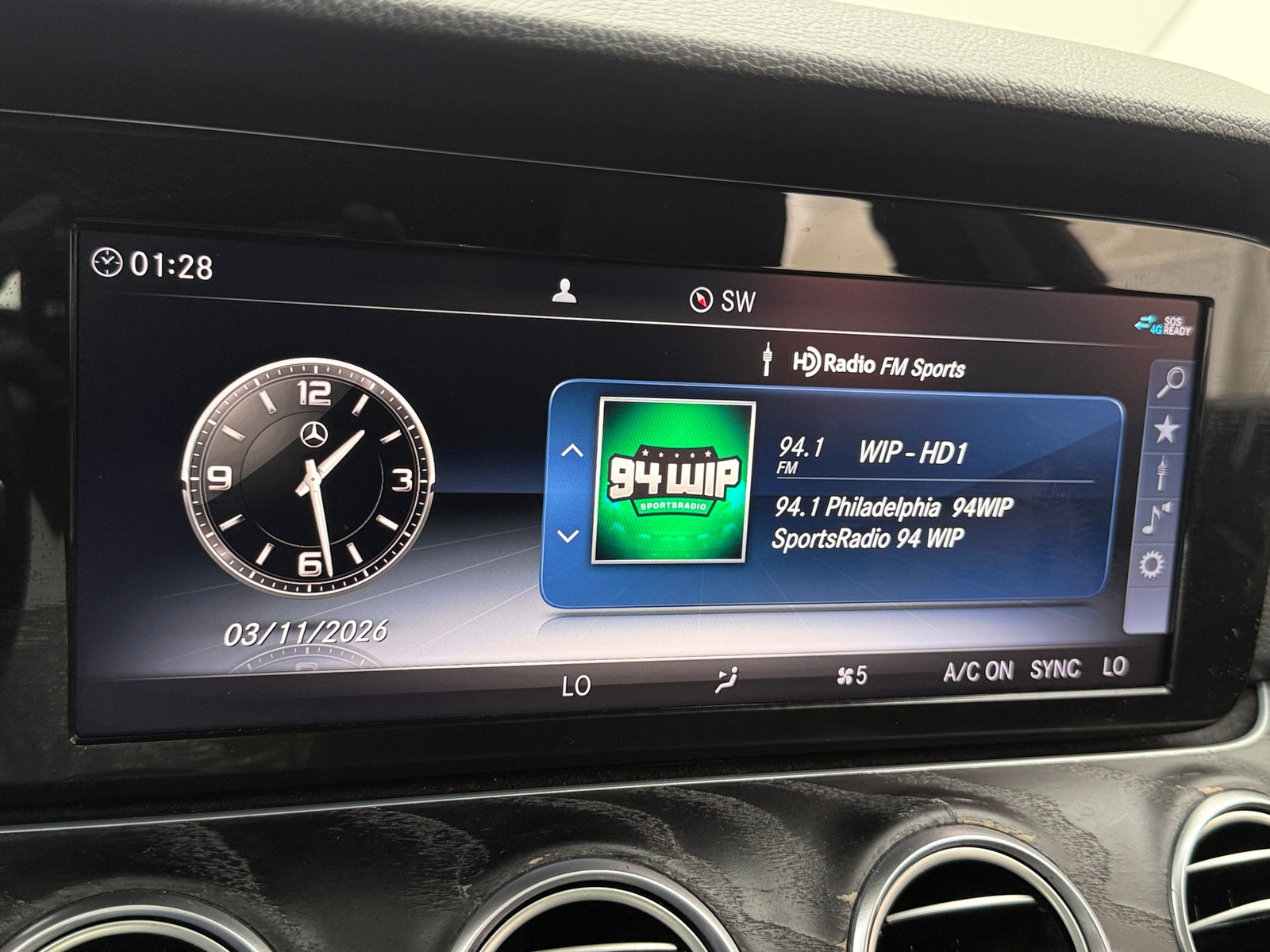 Thumbnail: 2019 Mercedes-Benz E-Class - 3