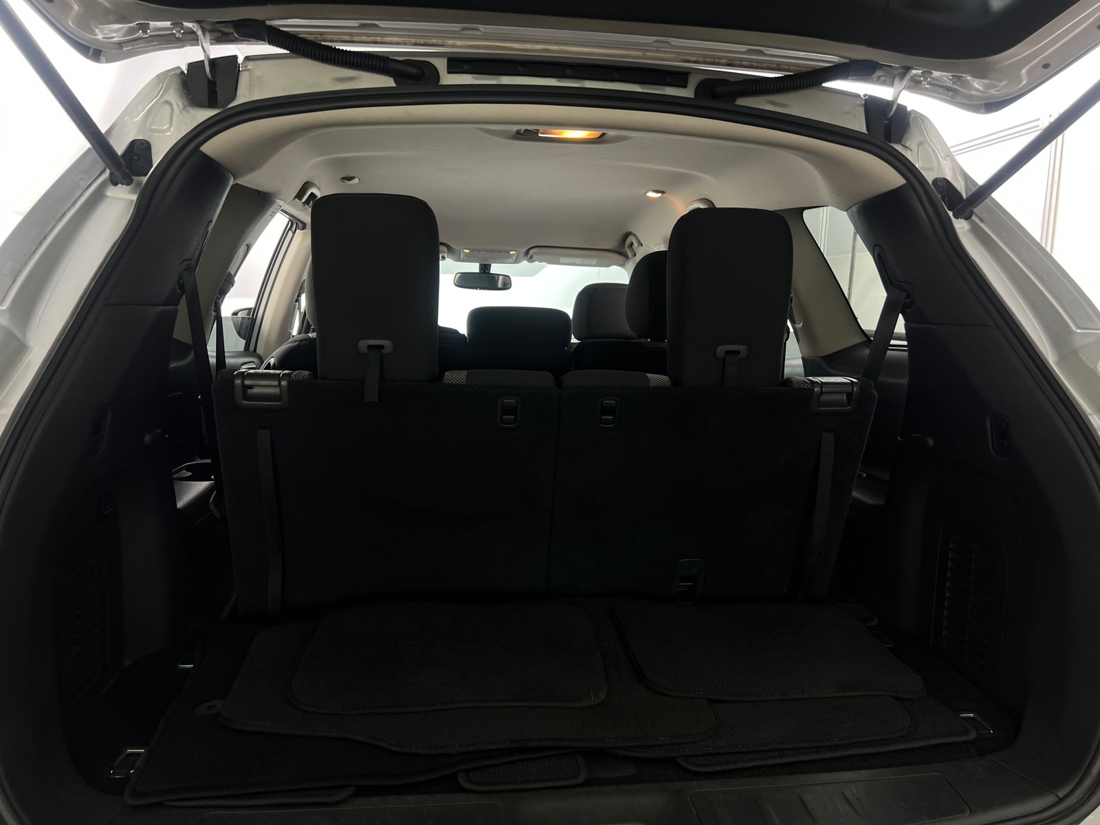 Thumbnail: 2017 Nissan Pathfinder - 7