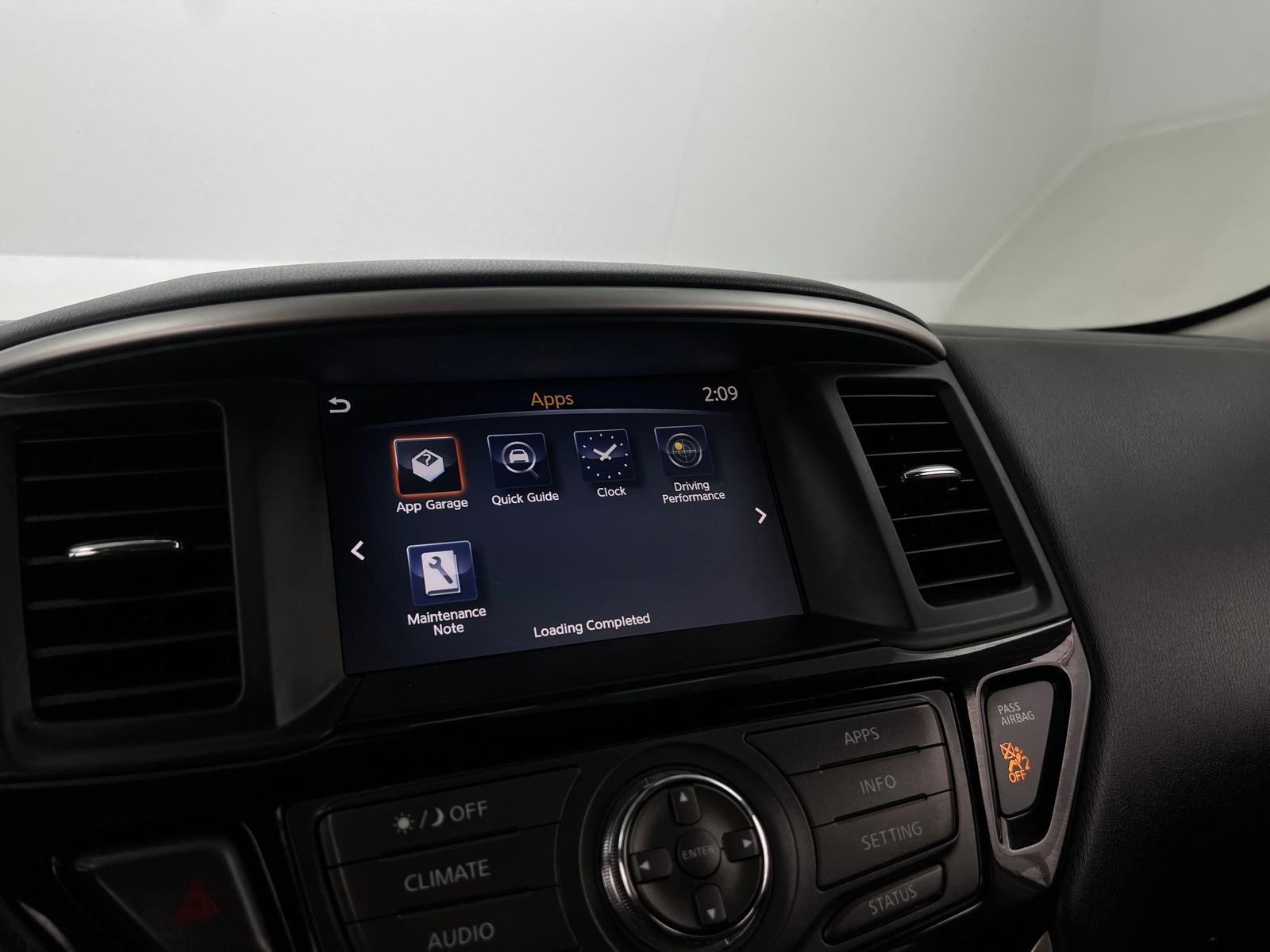 Thumbnail: 2017 Nissan Pathfinder - 4