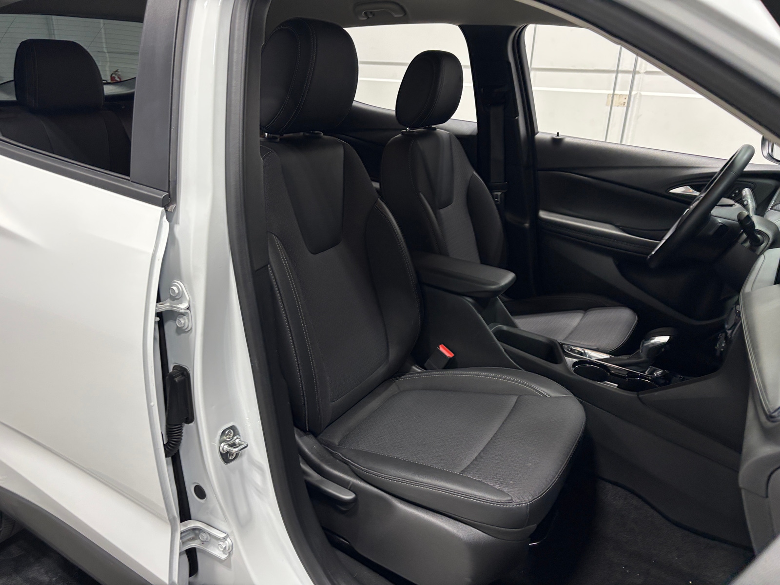 Thumbnail: 2025 Buick Encore GX - 2