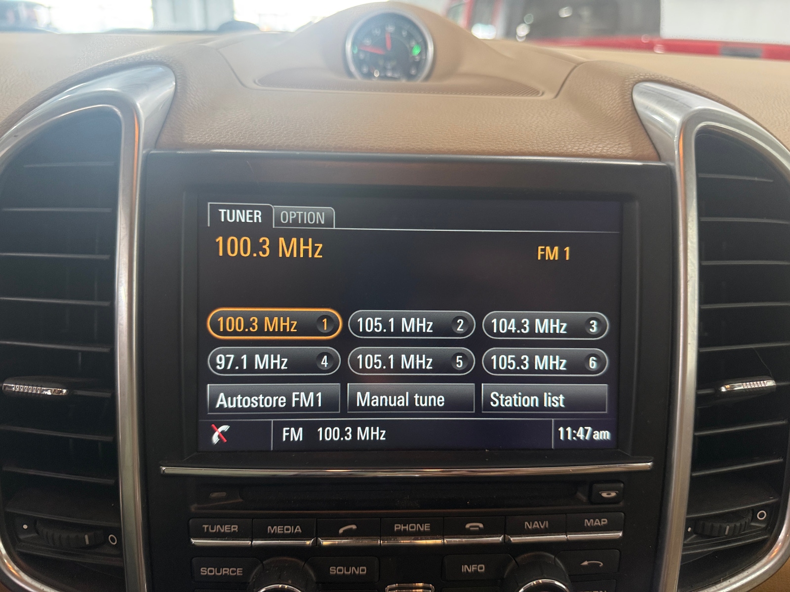 Thumbnail: 2014 Porsche Cayenne - 3