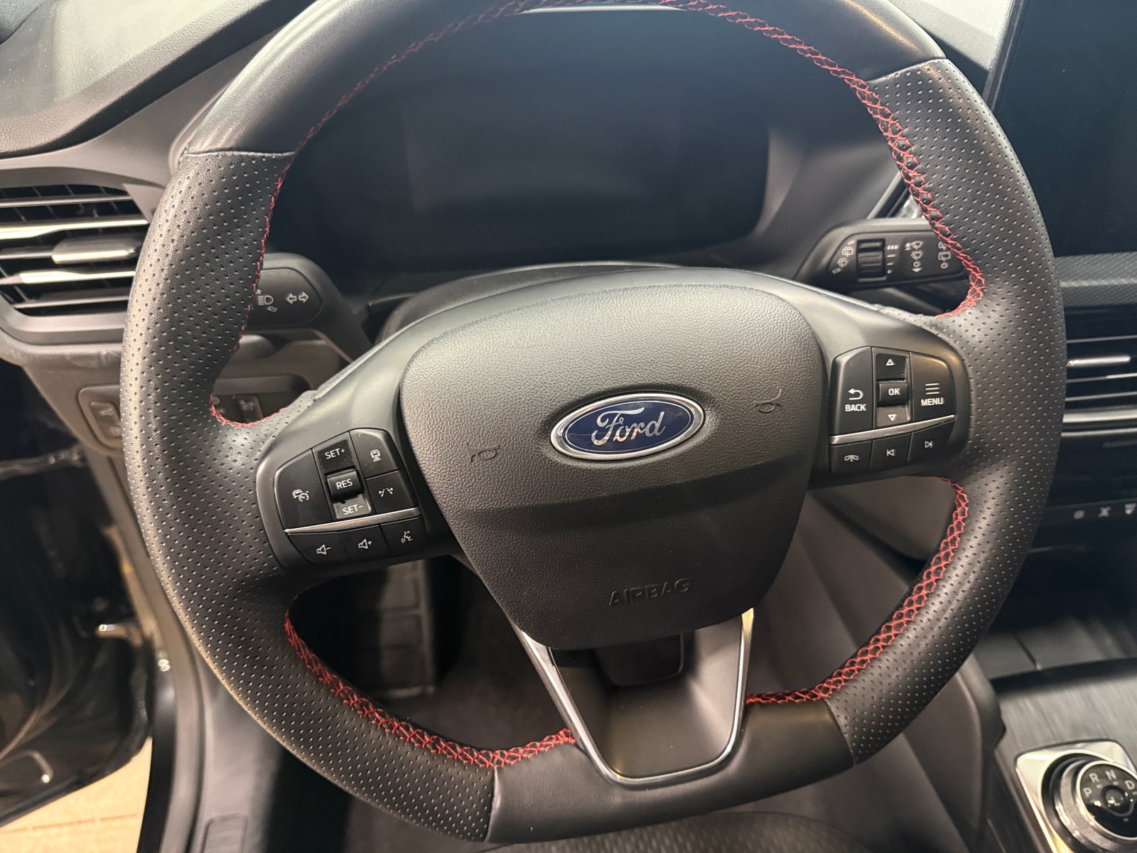 Thumbnail: 2023 Ford Escape - 5