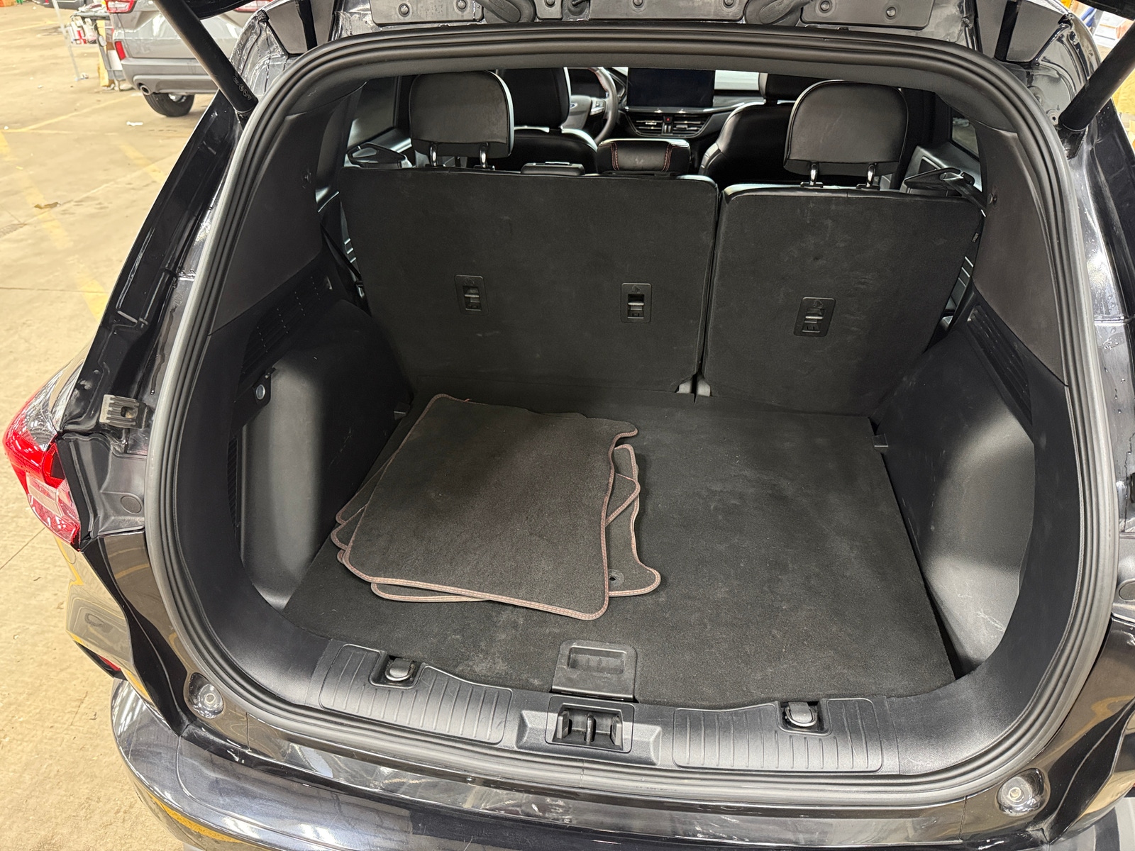 Thumbnail: 2023 Ford Escape - 7