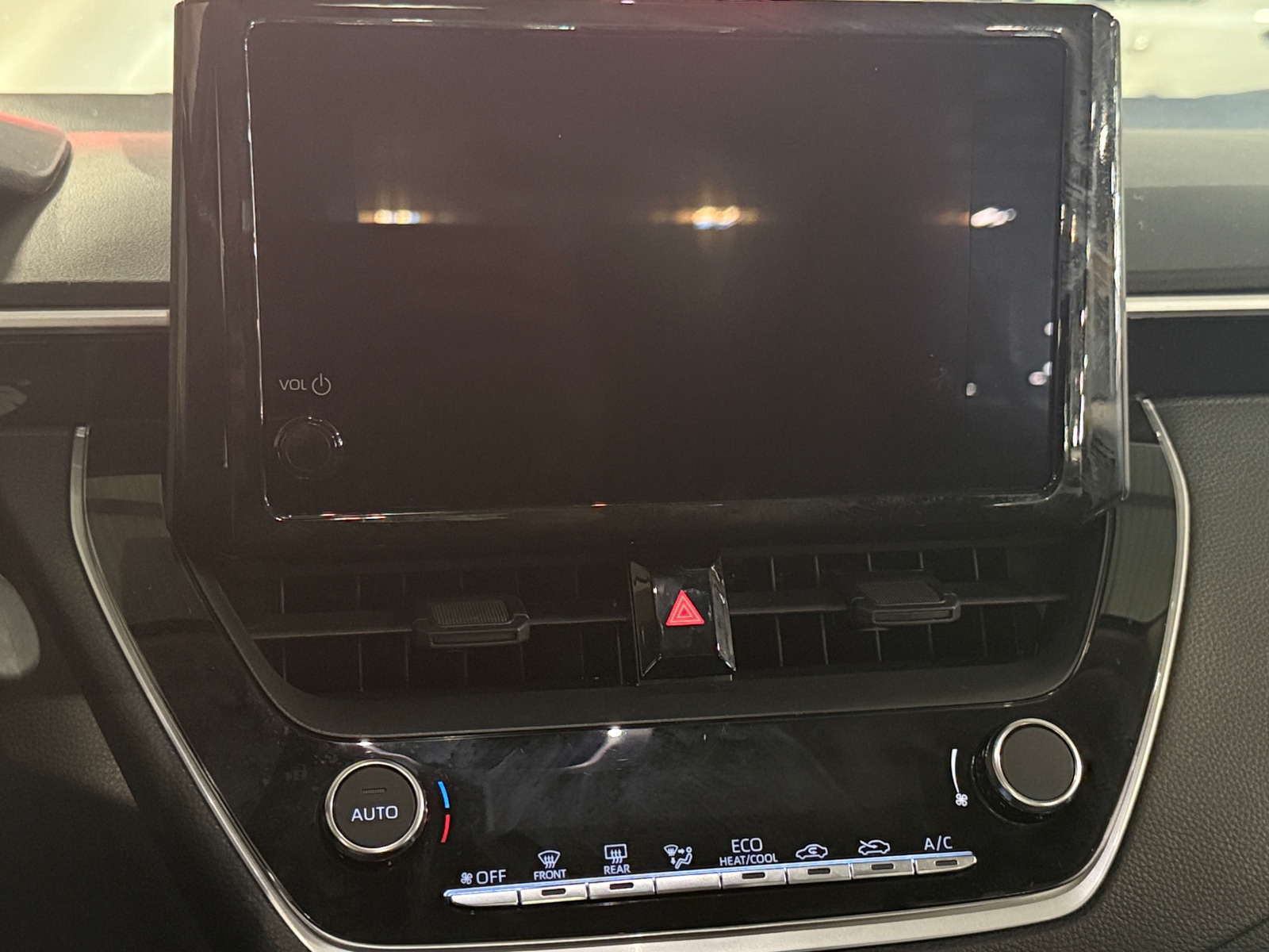 Thumbnail: 2025 Toyota Corolla - 4