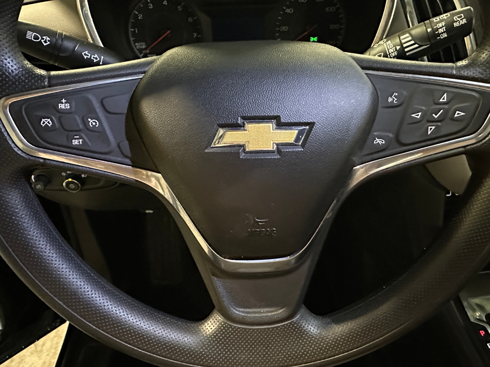 Thumbnail: 2019 Chevrolet Equinox - 5