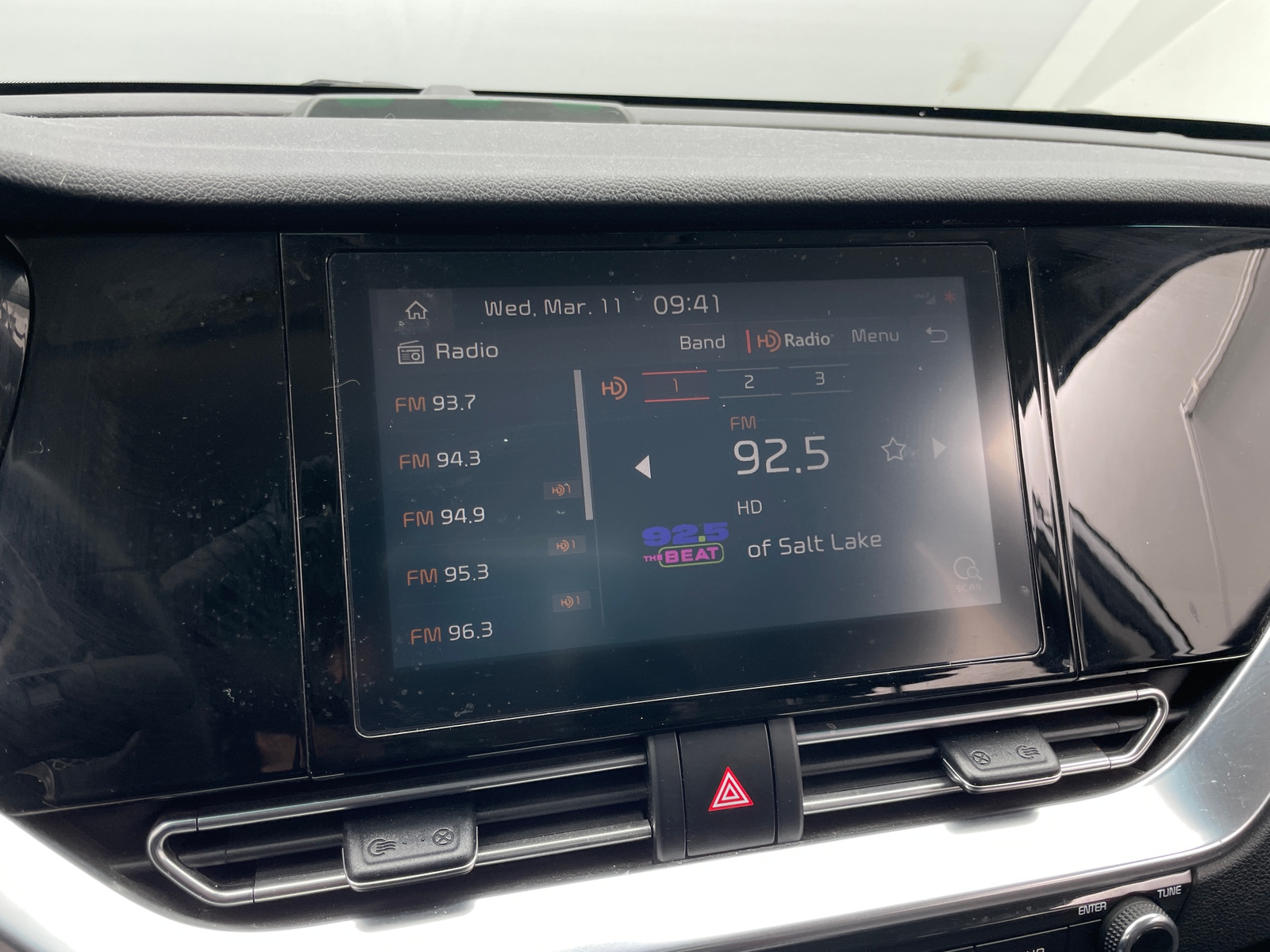 Thumbnail: 2021 Kia Niro - 4