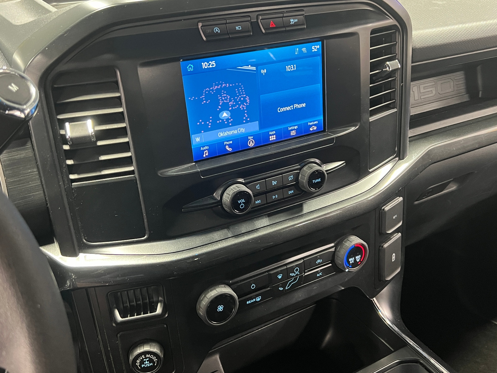 Thumbnail: 2022 Ford Econoline - 4