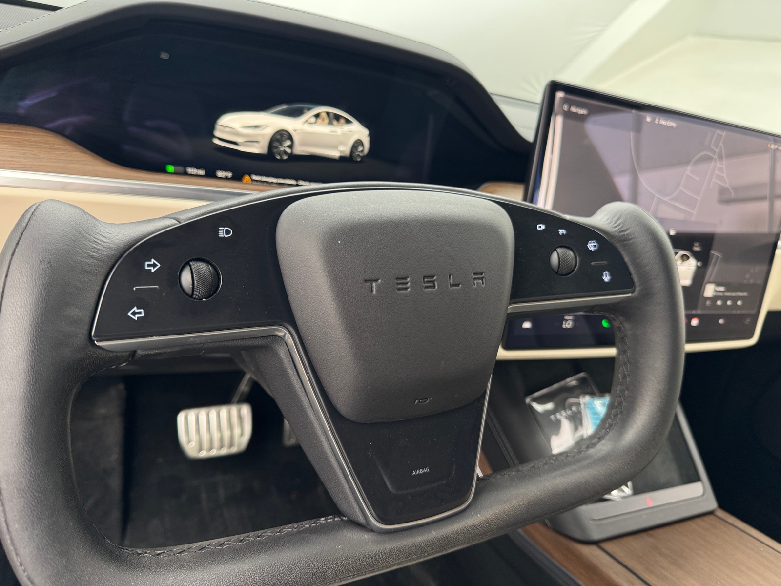 Thumbnail: 2022 Tesla Model S - 4