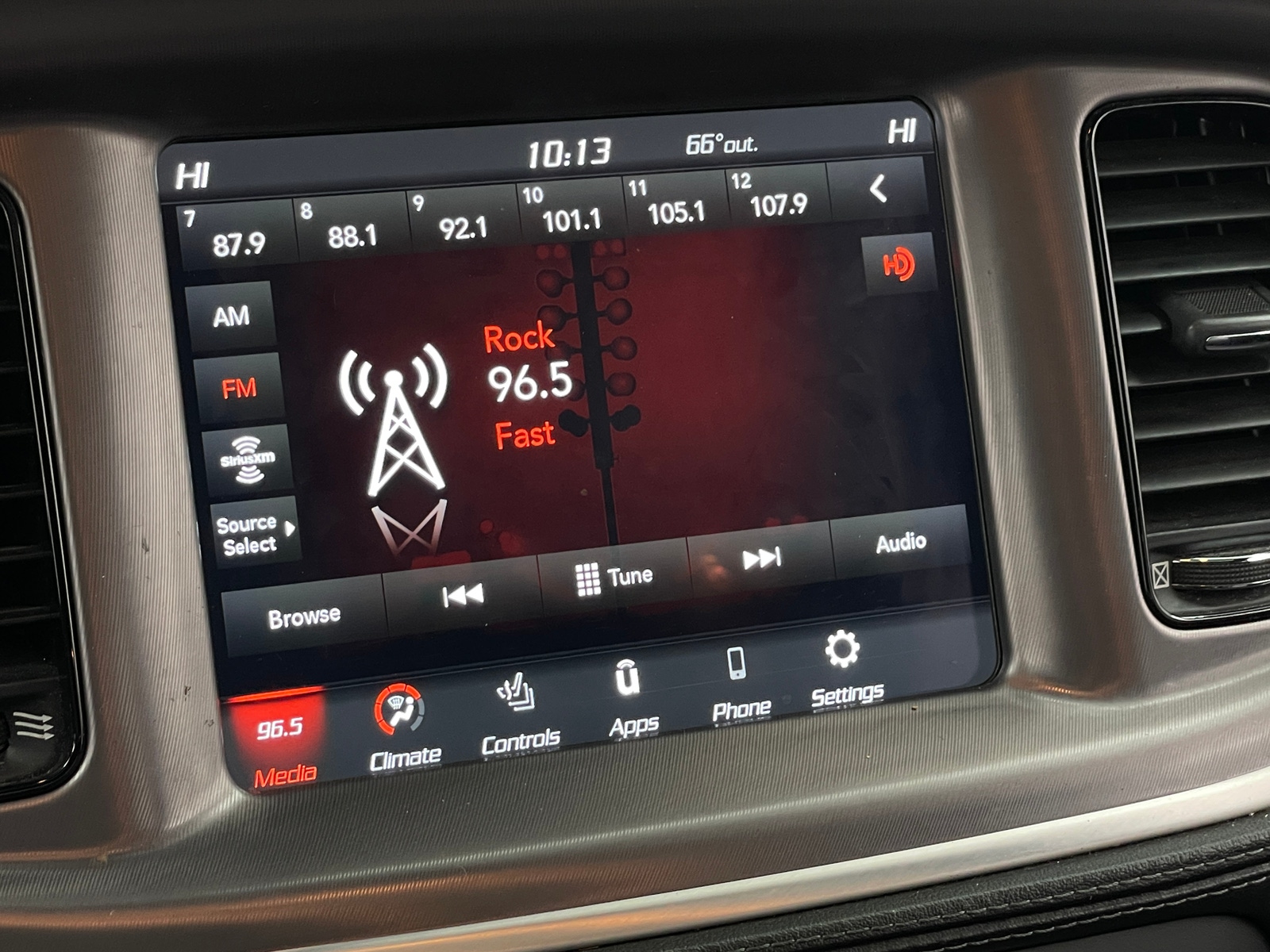 Thumbnail: 2020 Dodge Charger - 3