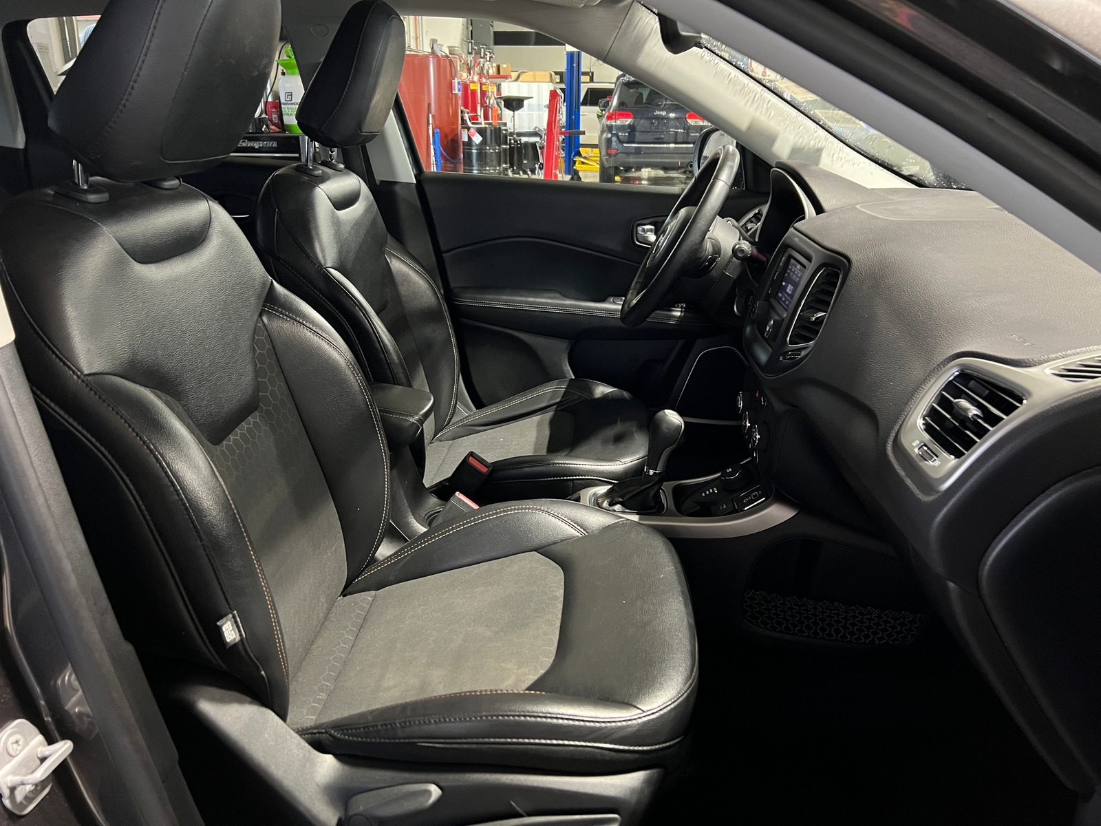 Thumbnail: 2018 Jeep Compass - 2