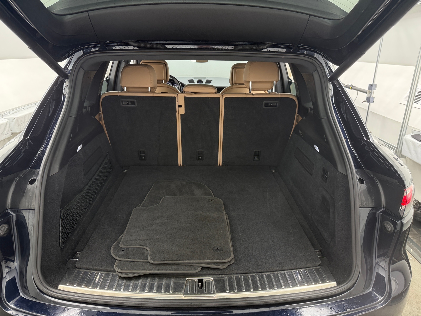 Thumbnail: 2019 Porsche Cayenne - 6