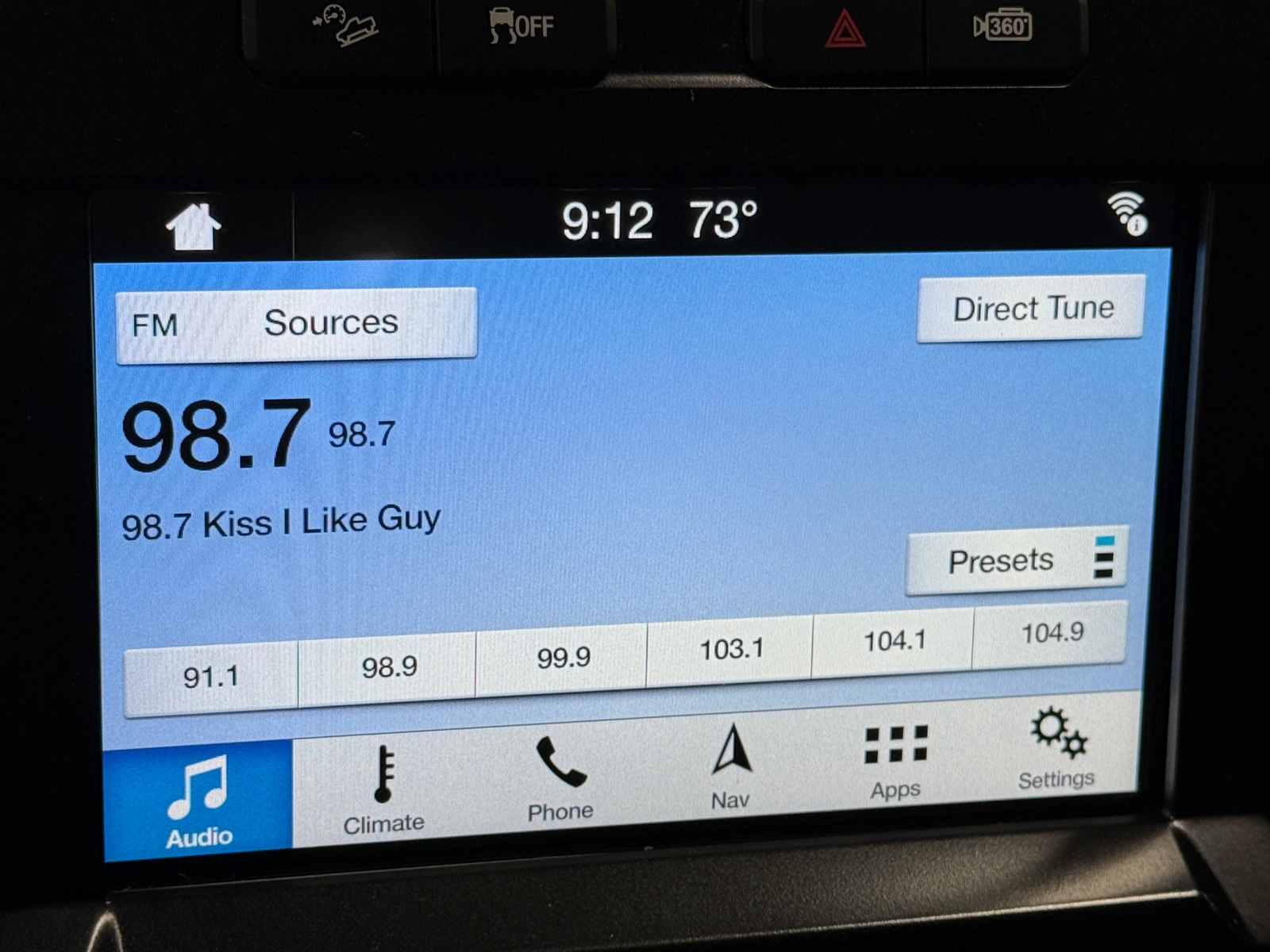 Thumbnail: 2016 Ford Econoline - 3