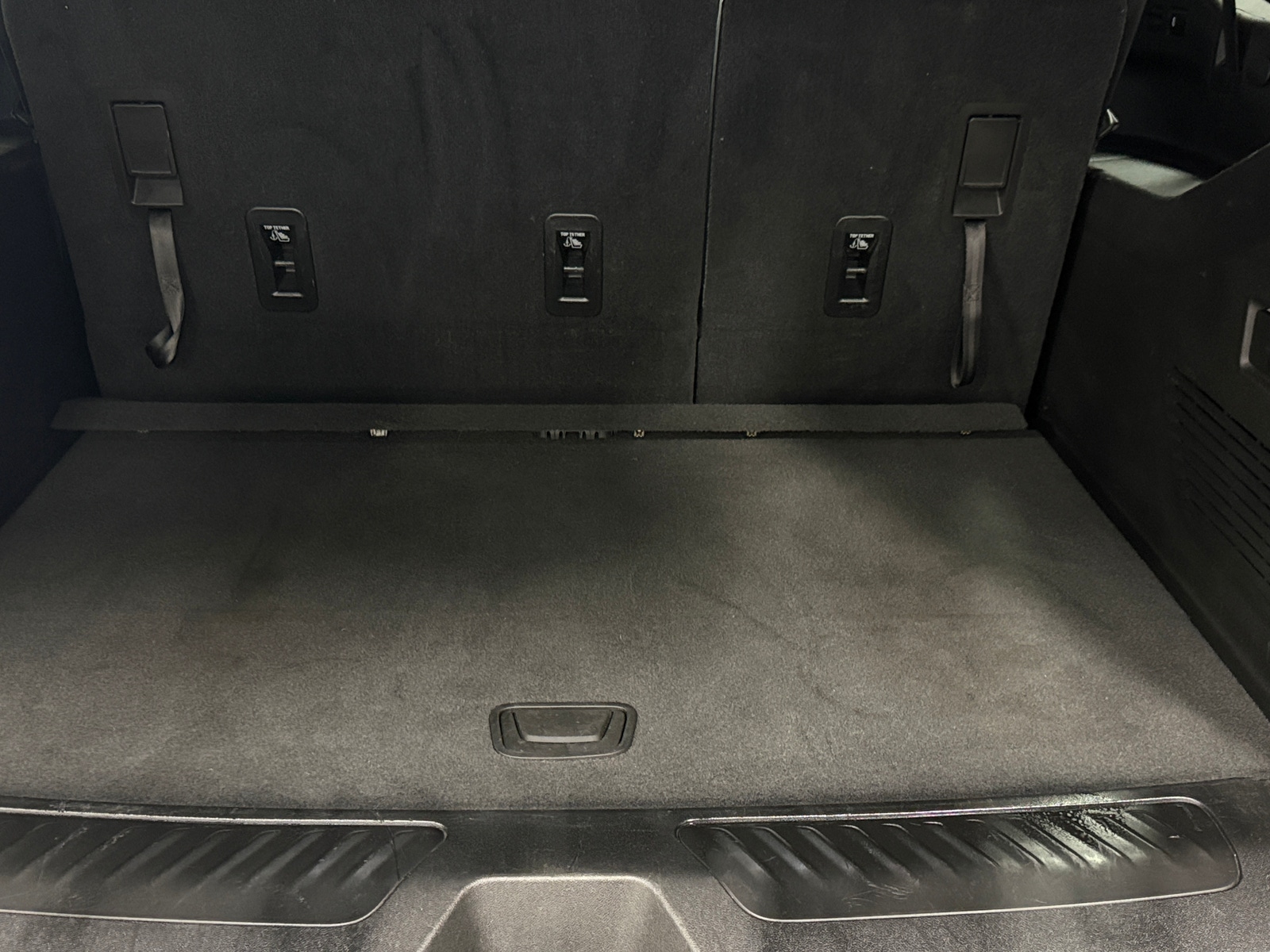 Thumbnail: 2021 Chevrolet Suburban - 6