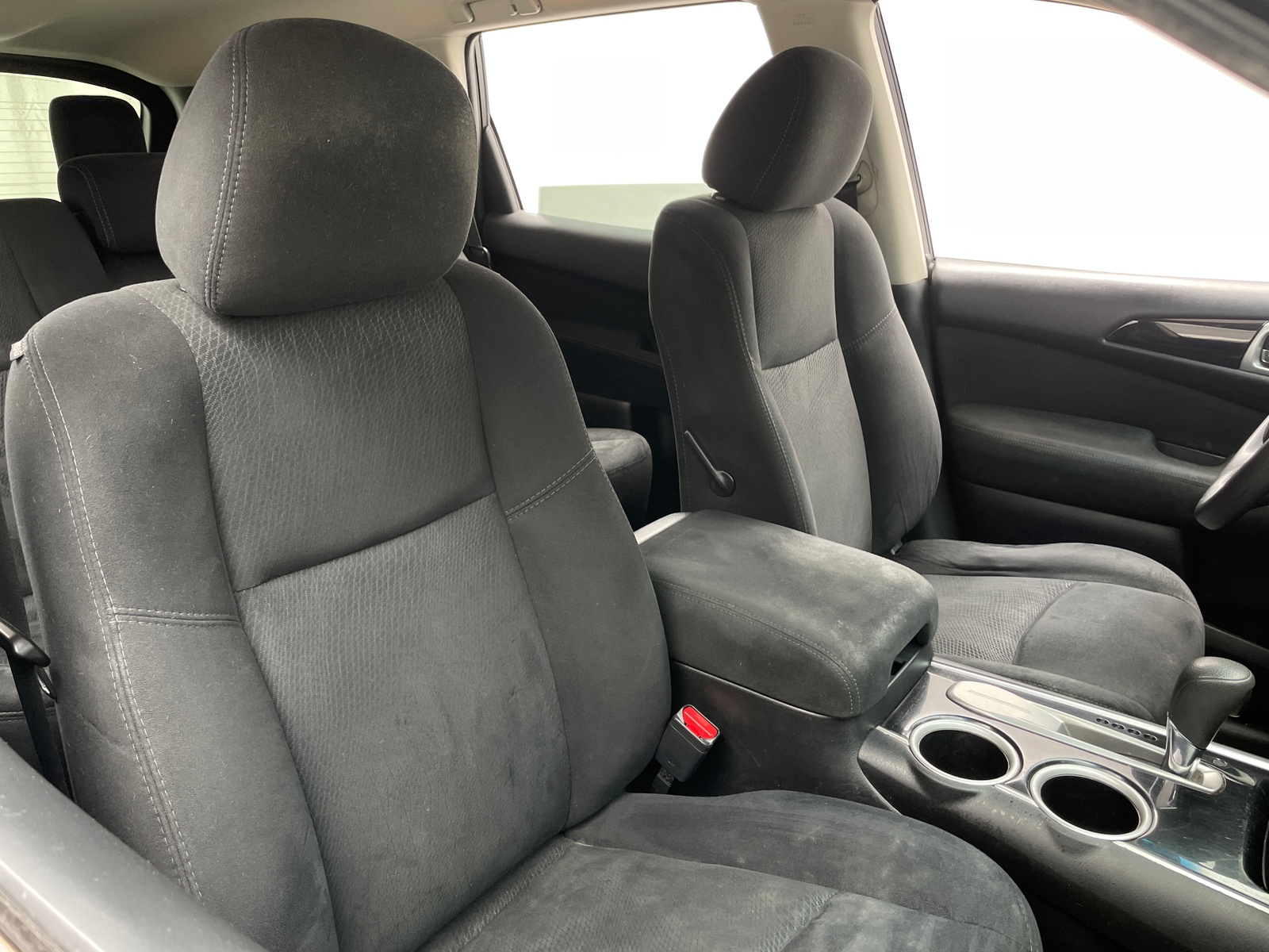 Thumbnail: 2015 Nissan Pathfinder - 2