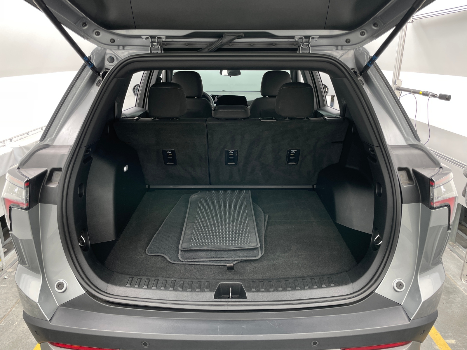 Thumbnail: 2025 Chevrolet Equinox - 7