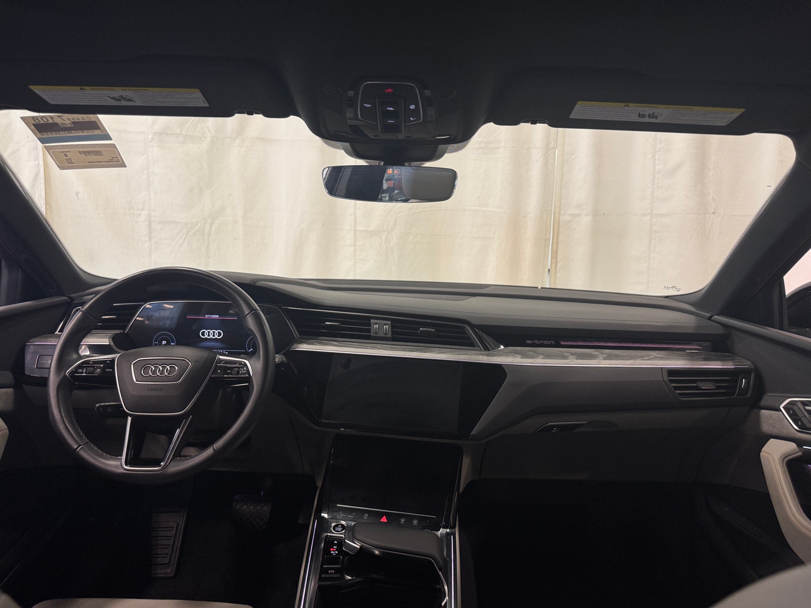 Thumbnail: 2022 Audi e-tron - 2